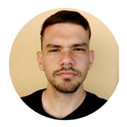 Graduado en CAFD y con máster en formación del profesorado en Educación Física, disponible para dar clases presenciales y online.